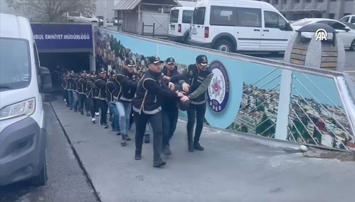Sarallar suç örgütüne operasyon: 19 şüpheli tutuklandı Sarallar suç örgütüne operasyon: 19 şüpheli tutuklandı
