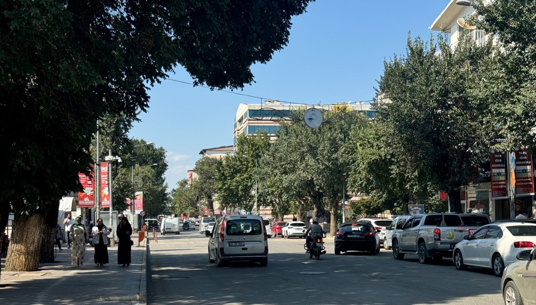 Hava sıcaklığı 40 dereceyi buldu! Sokaklar neredeyse tamamen boş kaldı