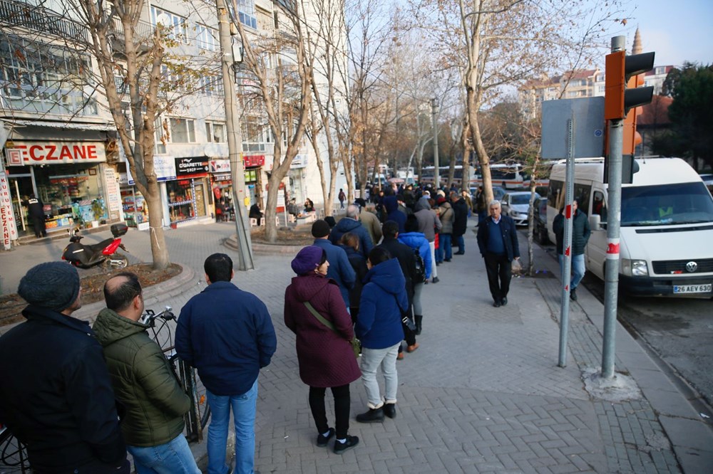 SGK önünde EYT kuyruğu - 10