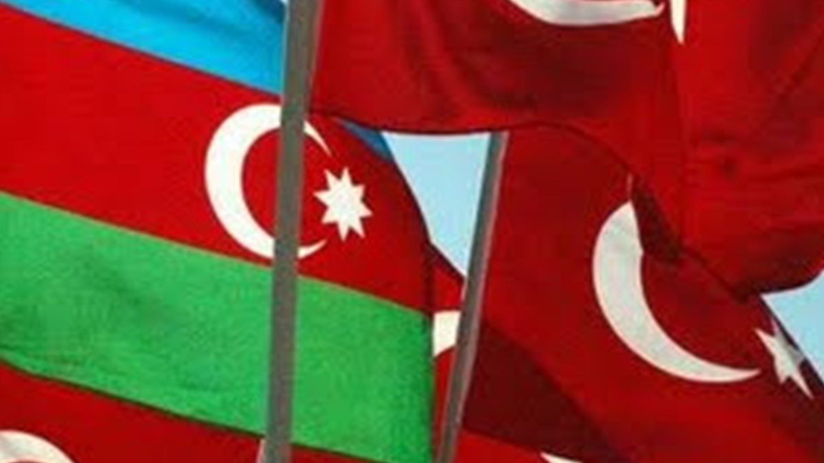 Azerbaycan Ile Bayrak Krizi Buyuyor Ntv
