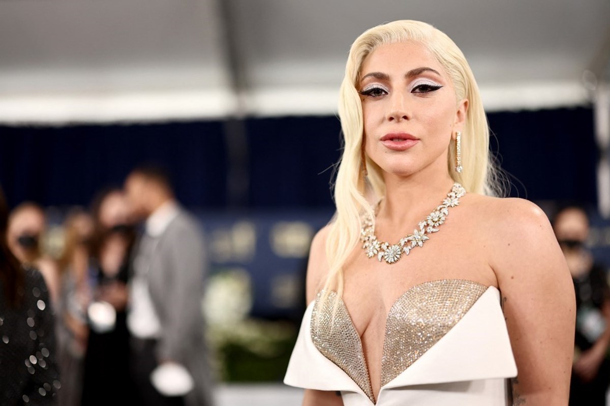 Lady Gaga, kırmızı halı röportajında Ukrayna