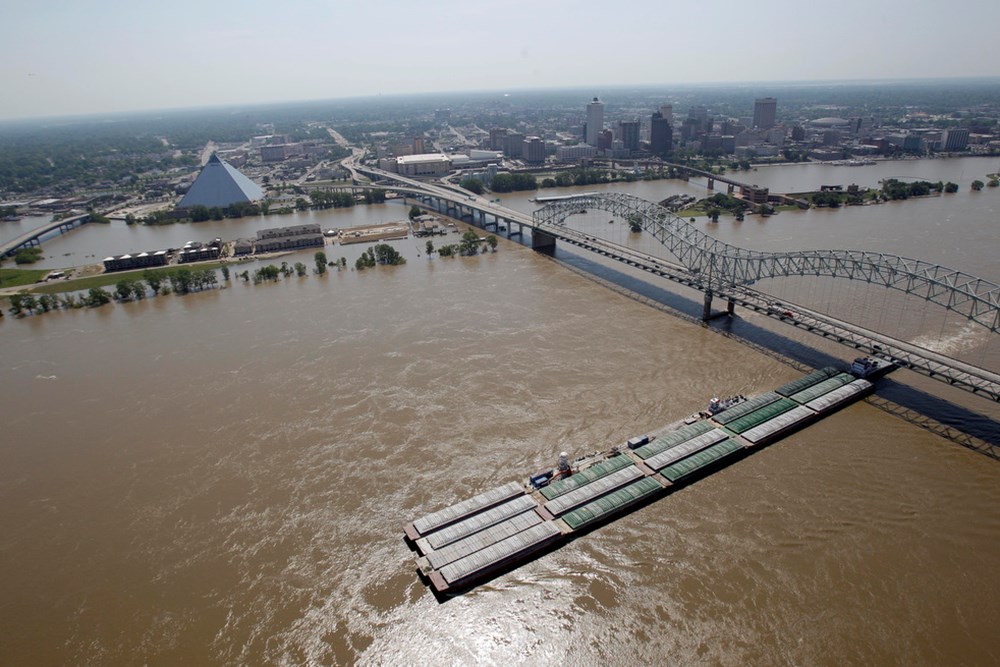 Города сша на берегах миссисипи. Наводнение в Миссисипи. Мемфис Миссисипи. Миссисипи Великая река. Миссисипи сейчас.
