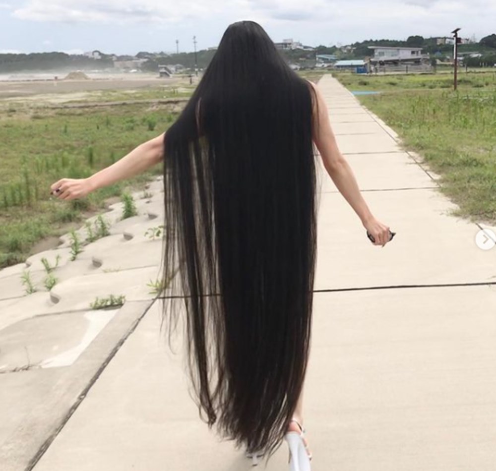 15 yıldır saçlarını kestirmeyen 'Japon Rapunzel’in saçlarıiki metreye ulaştı - 12