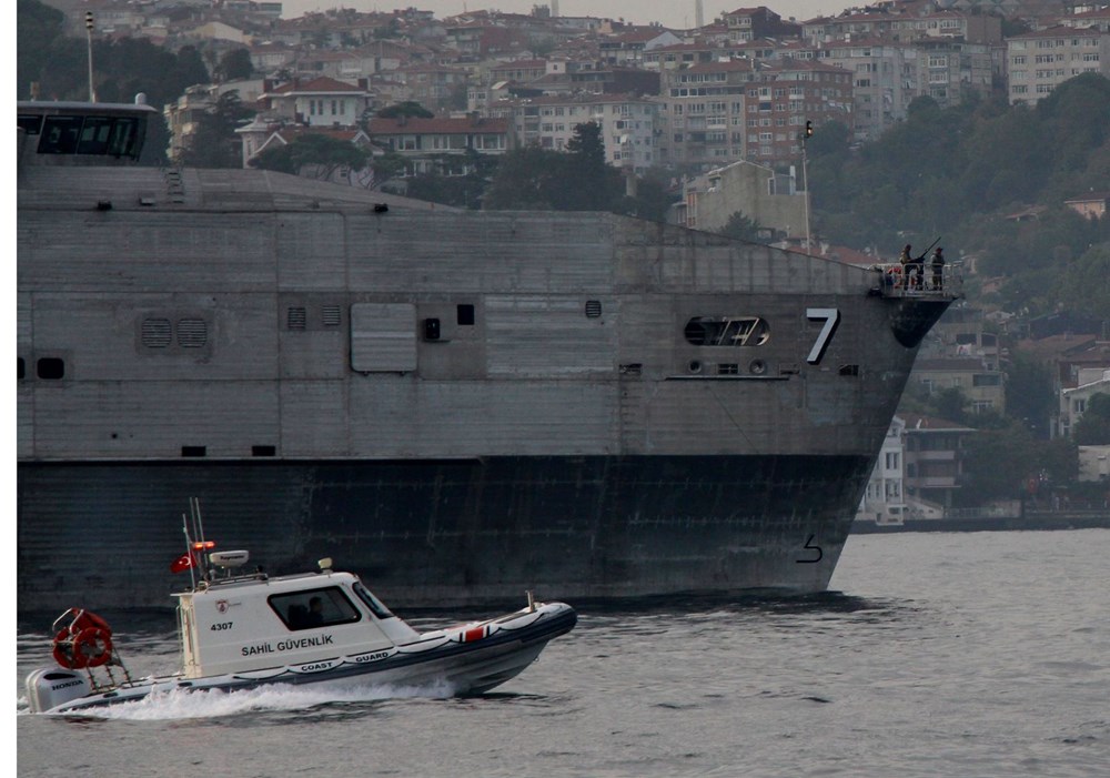 ABD gemisi Boğaz'dan böyle geçti - 4