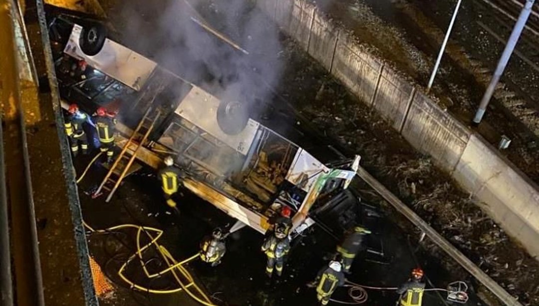 Un autobus è caduto da un viadotto in Italia: morte 21 persone – Last Minute World News