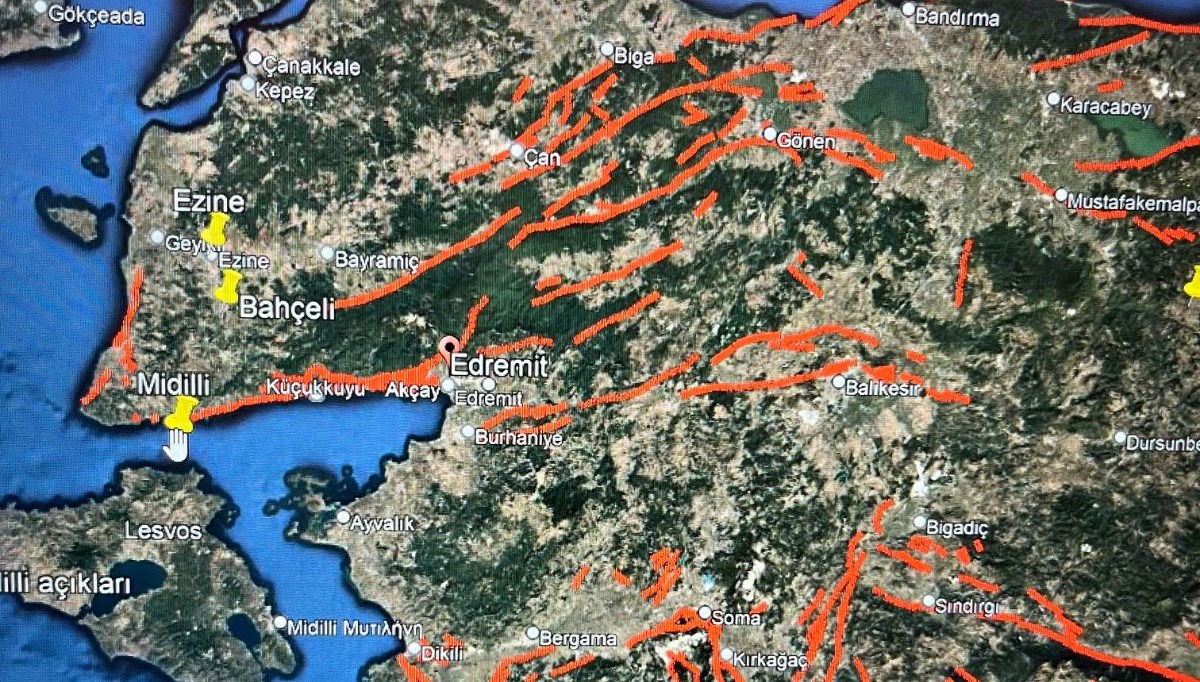 İstanbul’da da hissedilen depremin ardından uyarı: “Bölgede deprem fırtınası yaşanabilir”