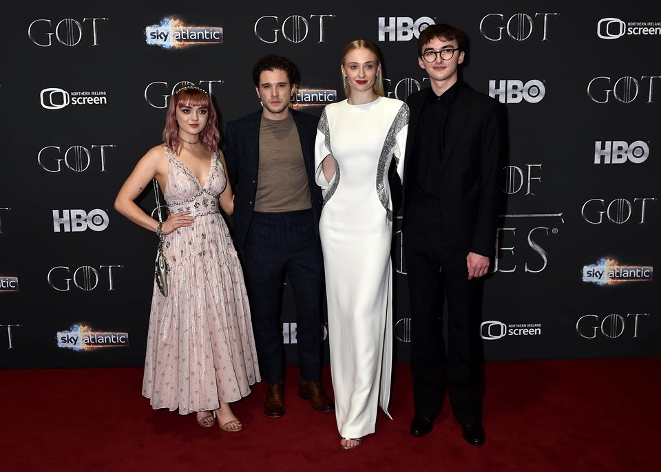 Game of Thrones oyuncuları 71. Emmy Ödülleri'ni sunacak - 1