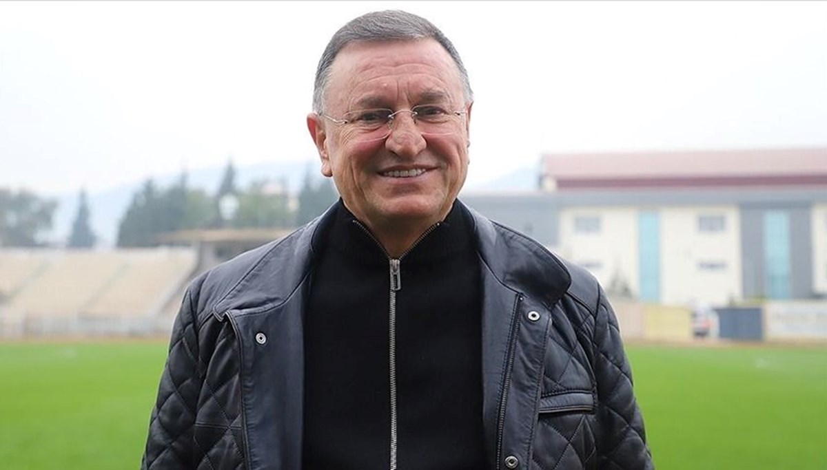 Lütfü Savaş kimdir? CHP'den ihraç edilen Lütfü Savaş kaç yaşında, hangi görevlerde bulundu? Lütfü Savaş kimdir? CHP'den ihraç edilen Lütfü Savaş kaç yaşında, hangi görevlerde bulundu?