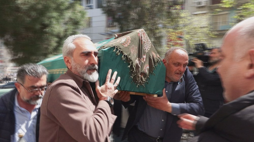 Tarkan'ın annesi son yolculuğuna uğurlandı - 2