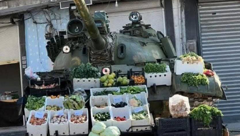 Esad'ın tankları meyve tezgahı oldu