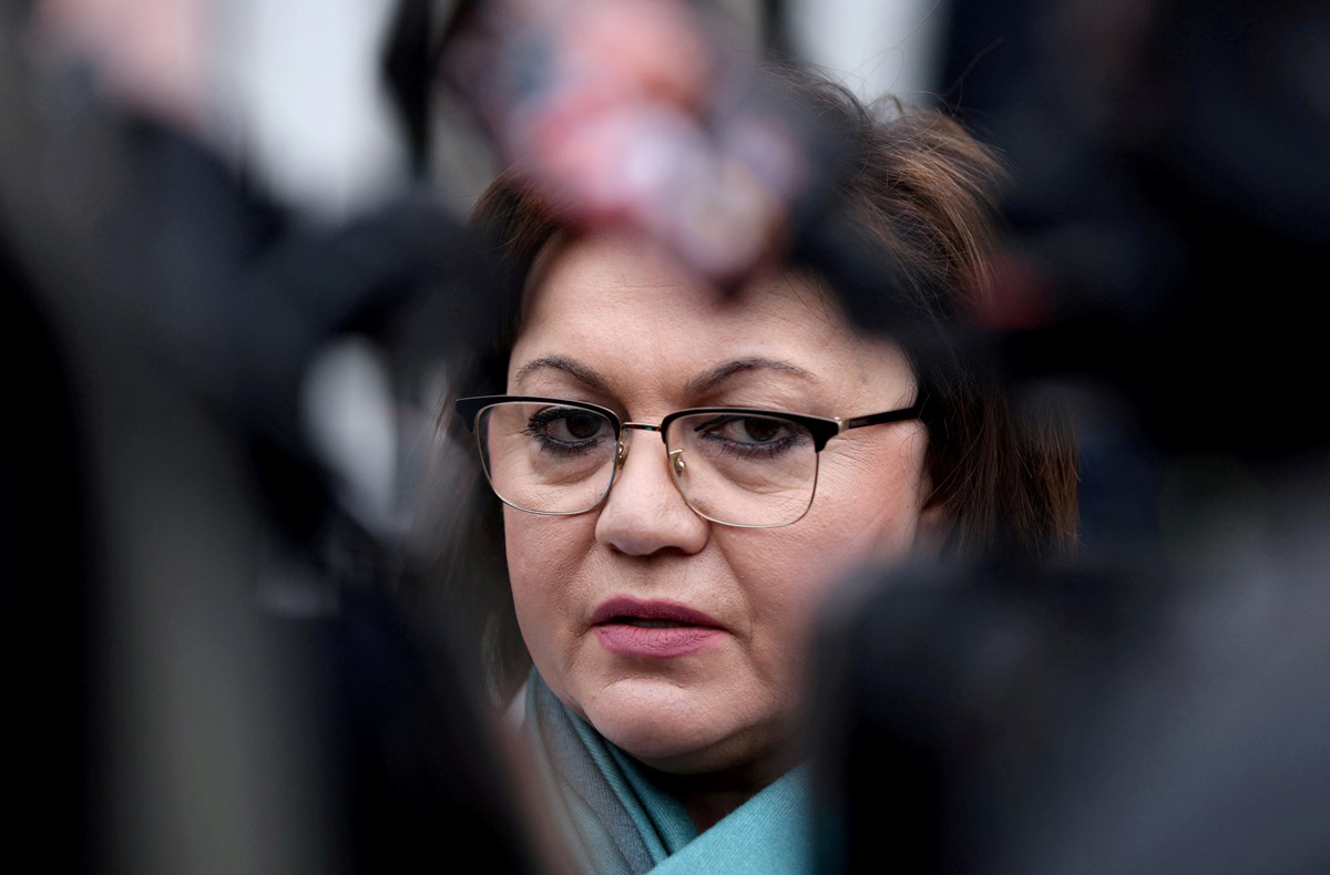 BSP lideri Korneliya Ninova da ülkenin kriz ortamında yeniden erken seçime gitmemesi için çaba gösterdiklerini ancak son 10 günde meclisten destek bulamadıklarını ifade etti.