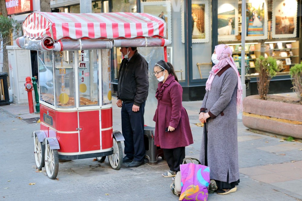 Saat 9'u 5 geçe hayat 1 dakika durdu - 73