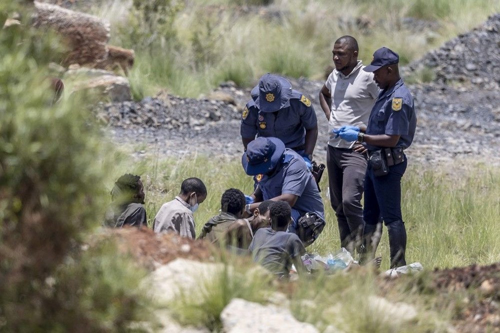 Güney Afrika’da kaçak maden: Gıda kaynakları kesildi, 78 ceset çıkarıldı - 7