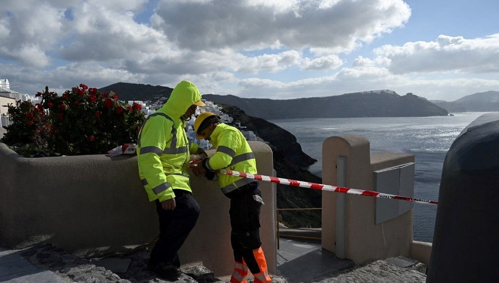 Yanardağın nefesini dinliyorlar: Santorini’de büyük depreme hazırlık