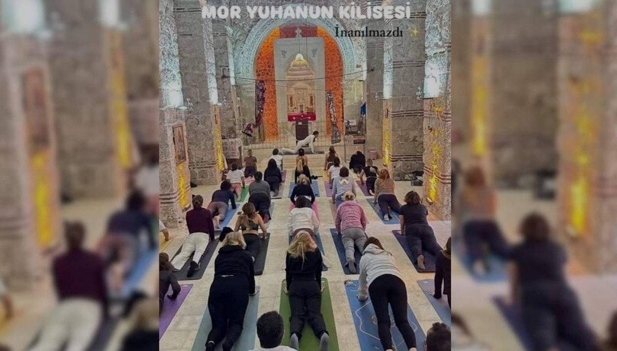 Kilisede yoga tepki çekti!