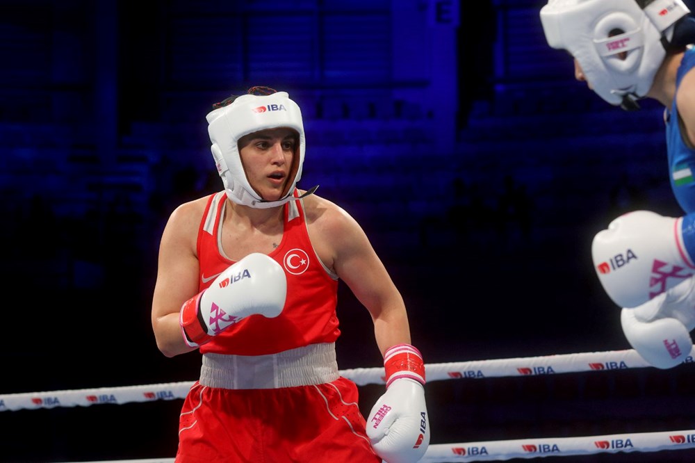 "Altın yumruk", duygusal karakter: Buse Naz Sürmeneli | "Yensem de yenilsem de ağlarım" - 3