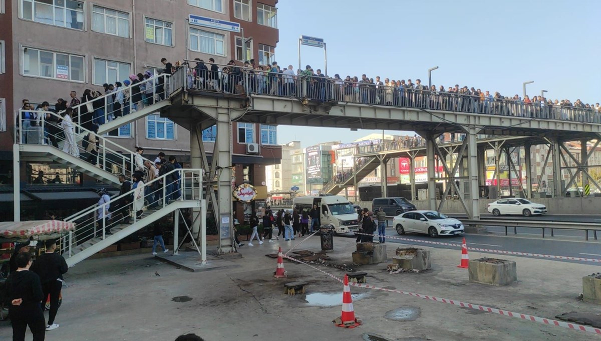 İstanbul'da metrobüs duraklarında yoğunluk