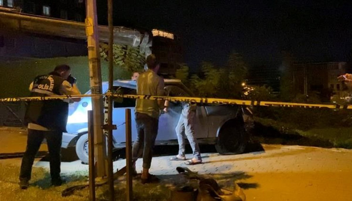 Kontrolden çıkan araç inşaat alanına uçtu: 1 ölü Kontrolden çıkan araç inşaat alanına uçtu: 1 ölü