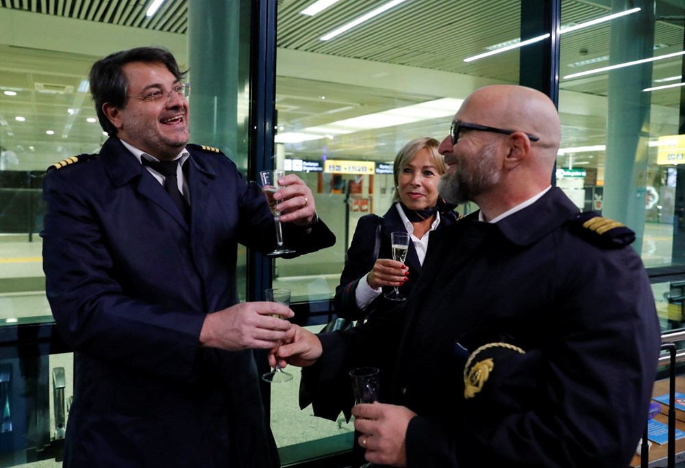 İtalyan havayolu firması Alitalia son uçuşuyla faaliyetlerini noktaladı - 12