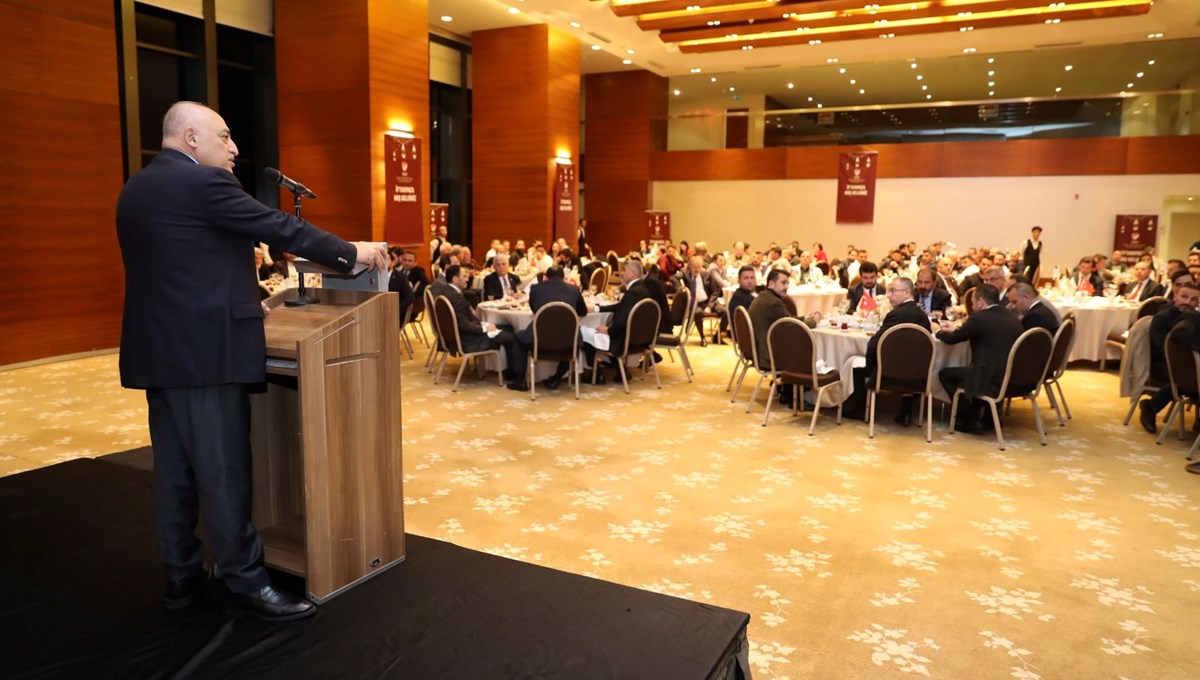 TFF'nin iftarına sadece 5 kulüp başkanı katıldı TFF'nin iftarına sadece 5 kulüp başkanı katıldı