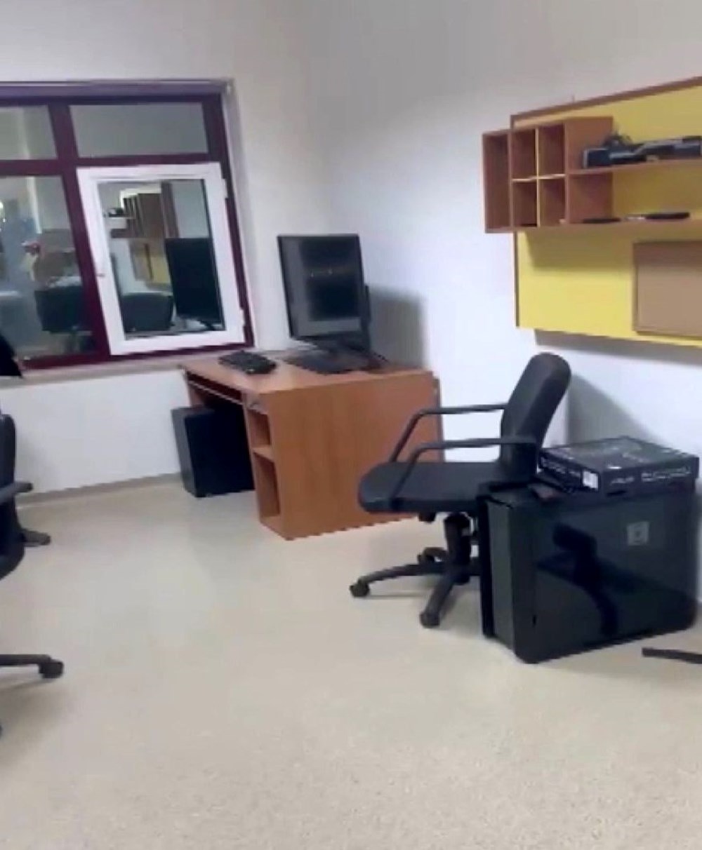 Üniversite hastanesinde profesöre 'gizli kamera' soruşturması - 2