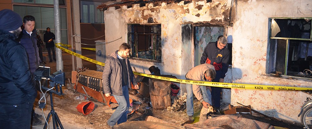 Çanakkale�de 13 aylık bebek yangında öldü NTV