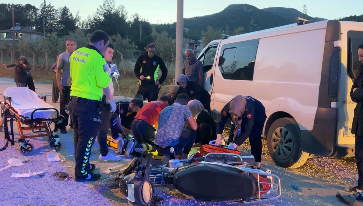 Burdur’da kamyonetle çarpışan motosikletteki 2 çocuk ağır yaralandı