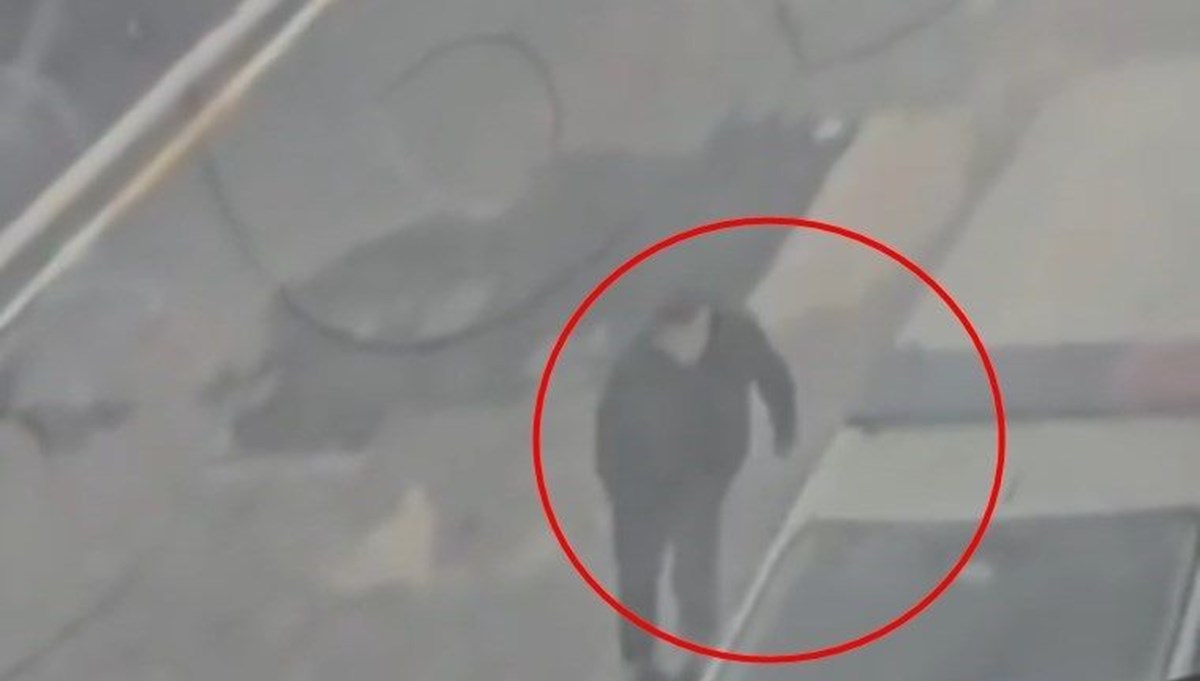 İstanbul'da polislere bıçaklı saldırı İstanbul'da polislere bıçaklı saldırı