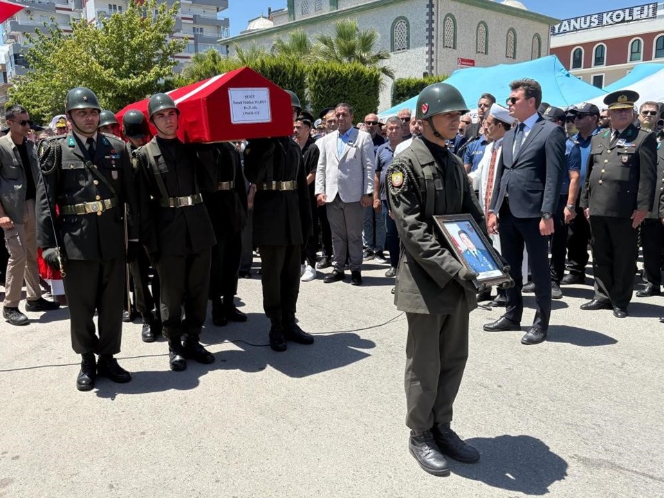 Şehit albaya gözyaşlarıyla veda - 1
