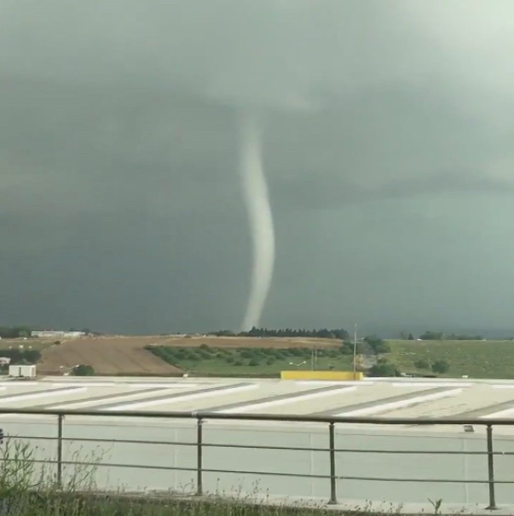 İstanbul'da Çatalca ve Hadımköy'de korkutan hortum - 1