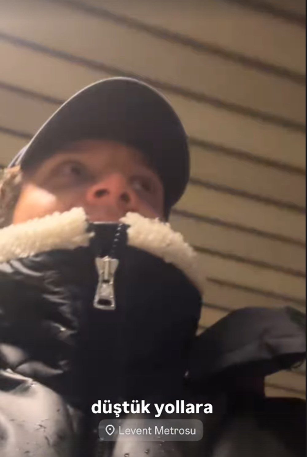 Safiye Soyman metroya bindi: Ben sizden biriyim (Toplu taşıma kullanan ünlüler) 75