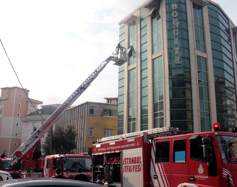 Maltepe'de otel yangını - 1