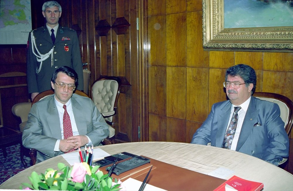 Mesut Yılmaz 72 yaşında hayatını kaybetti (Eski başbakanlardan Mesut Yılmaz kimdir?) - 16