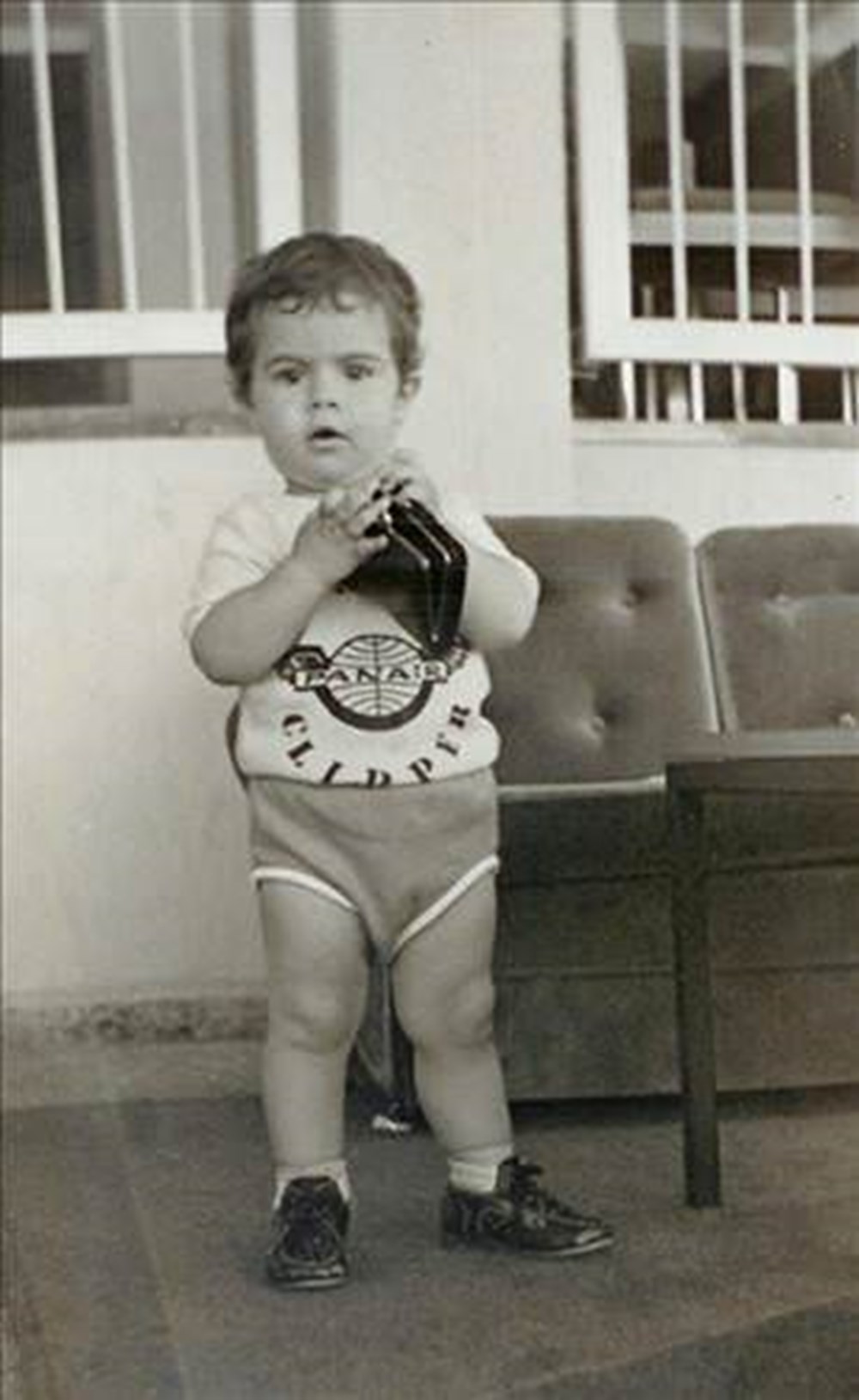 Su Burcu Yazgı Coşkun'dan nostaljik kare (Ünlülerin çocukluk ve gençlik halleri) - 683