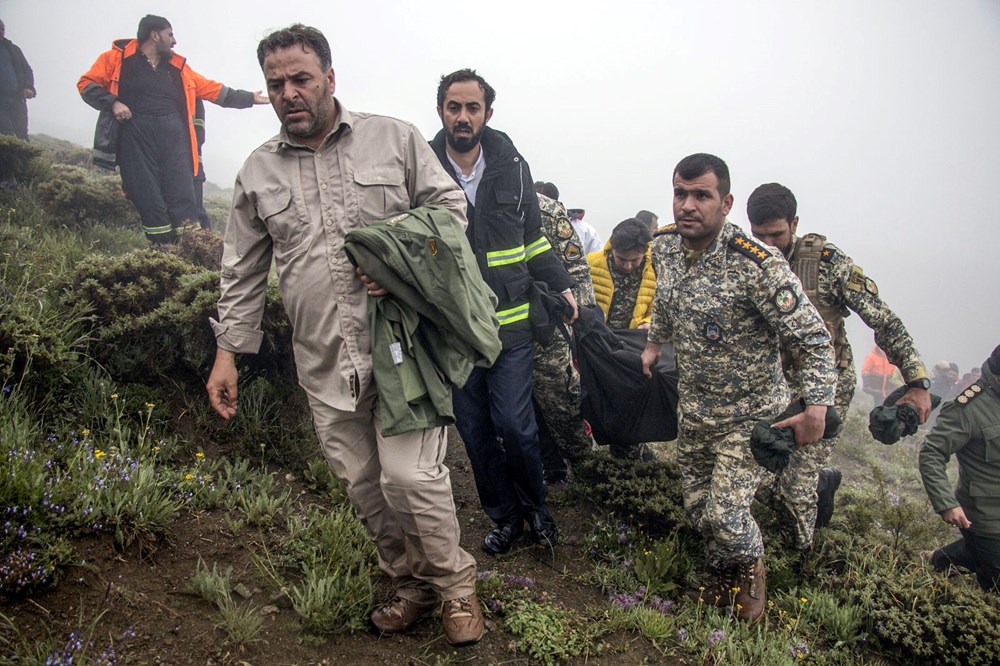 İranlı yetkili kaza anını anlattı: Reisi'nin helikopteri bulutlu alandan çıkamadı! - 5