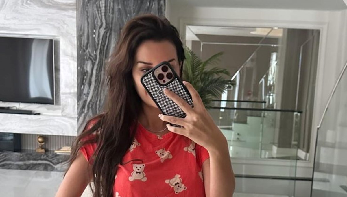 Dilan Polat günlükleri: Takipçileriyle dertleşiyor, kötü yorumlardan şikayetçi Dilan Polat günlükleri: Takipçileriyle dertleşiyor, kötü yorumlardan şikayetçi
