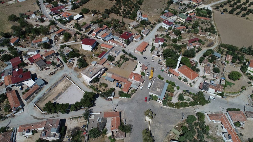 'Çıplak' köyünün 'çıplaklar kampı' sanılmasına köylü halkından tepki - 11