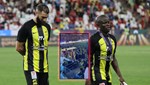 Arabistan'da taraftar futbolcuyu kırbaçladı