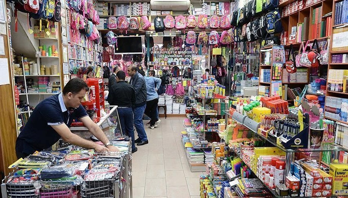 Okullar açılıyor: Kırtasiyede merdiven altı ürüne dikkat! Okullar açılıyor: Kırtasiyede merdiven altı ürüne dikkat!