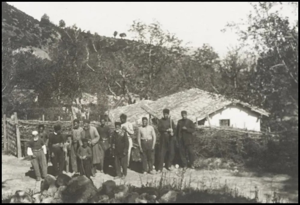 Bilim kurgu değil Türk boylarının 111 yıllık fotoğrafları. Gizemli heykeller, gelişmiş aletler, tanıdık kıyafetler (106 fotoğrafla gizemli Türk tarihi) - 37