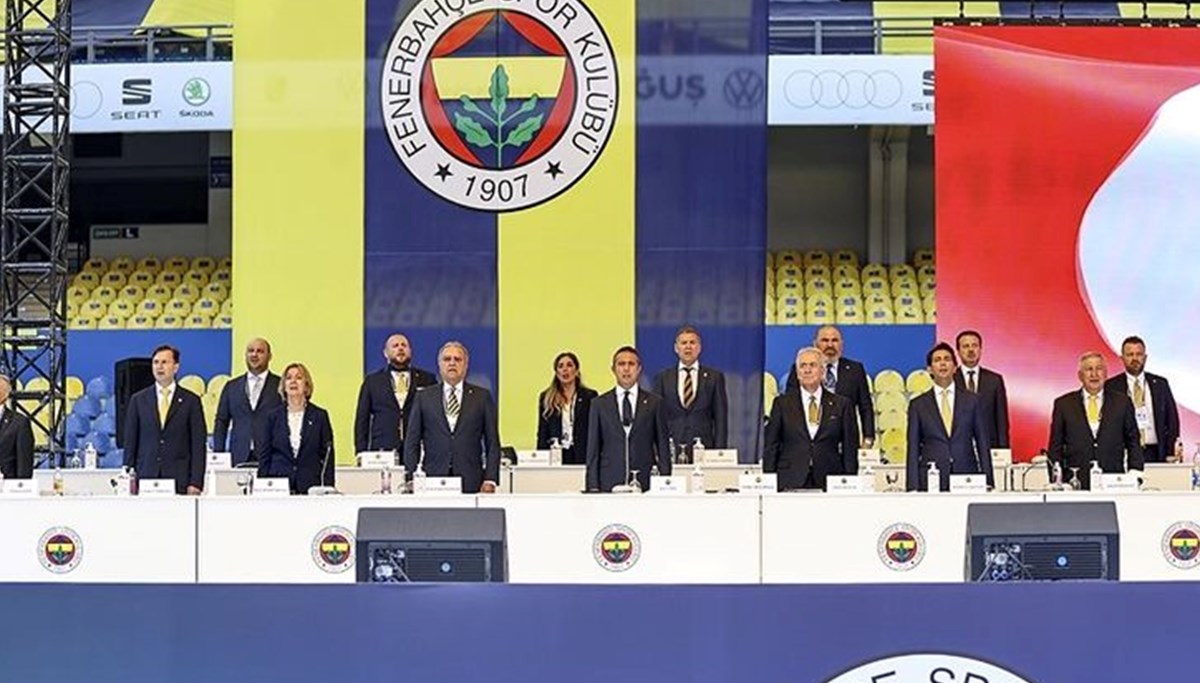 Fenerbahçe'de tarihi gün: Stat ismi değişecek mi?