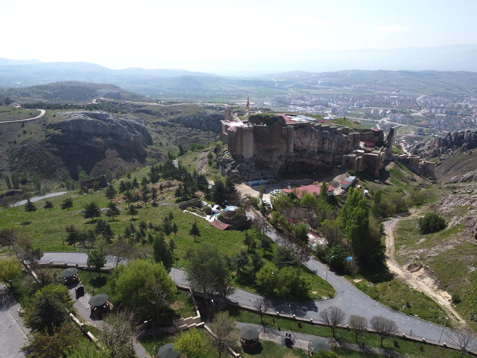 Elazığ'daki Harput Kalesi'nde kazı sezonu başladı - 1