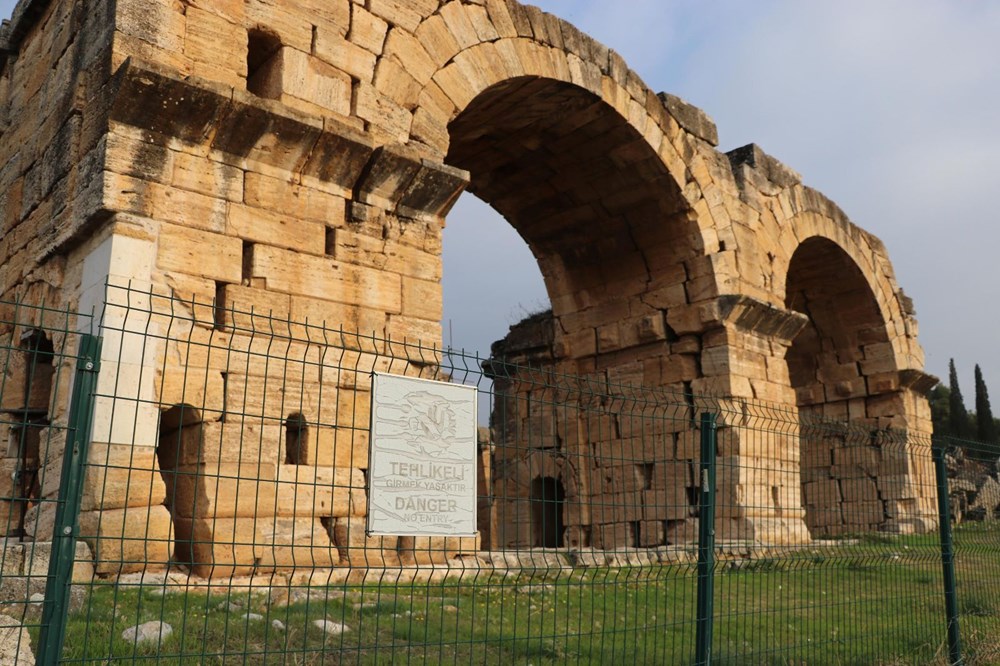 Hierapolis Antik Kenti'nde yıkılma tehlikesi - 4