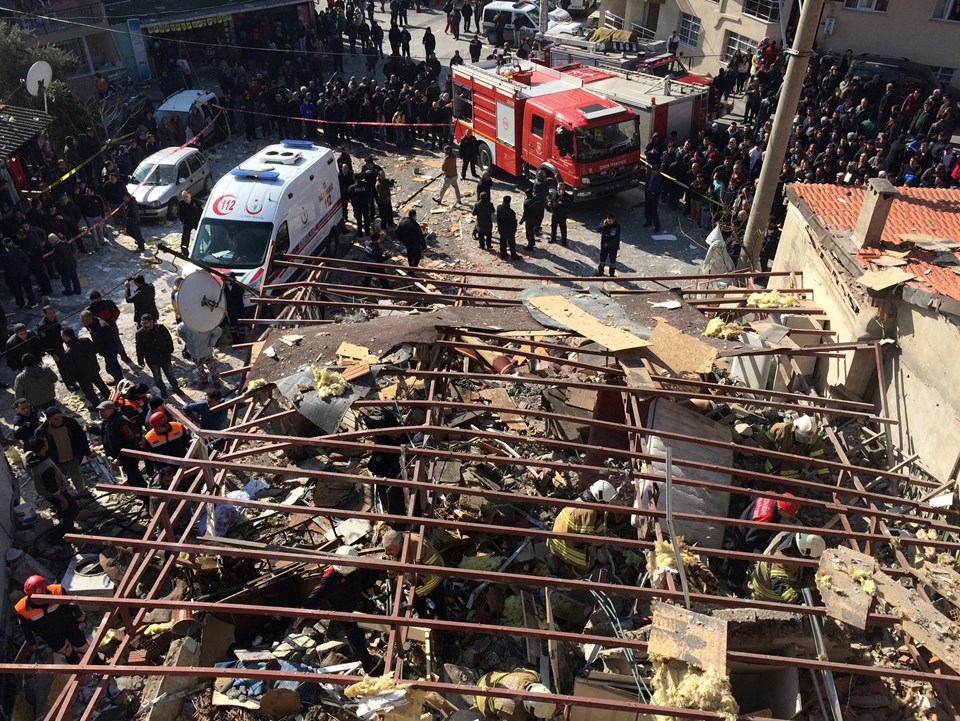 İzmir'de patlama: 1 ölü - 1