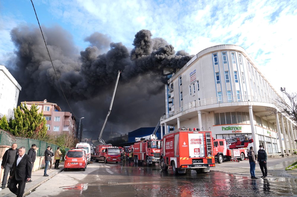 SON DAKİKA HABERİ | Sultanbeyli’de büyük yangın: Ekipler olay yerinde - 7