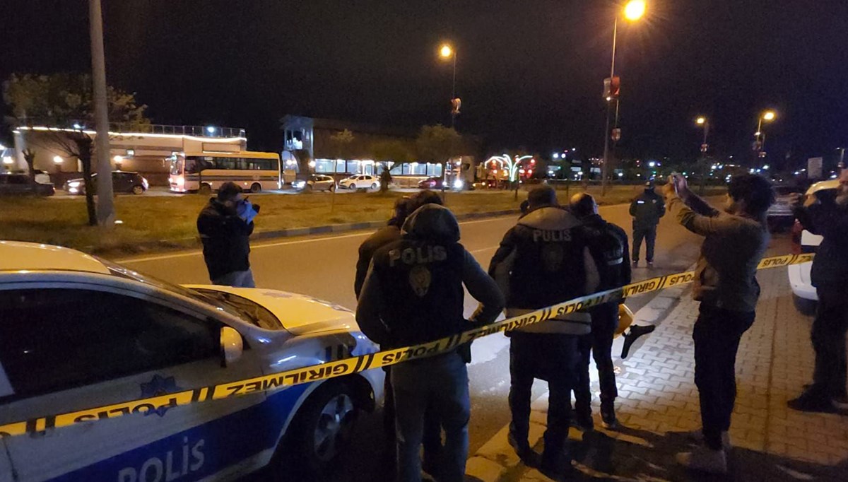 Zonguldak'ta silahla vurulan kişi ağır yaralandı: 2 kişi gözaltında Zonguldak'ta silahla vurulan kişi ağır yaralandı: 2 kişi gözaltında