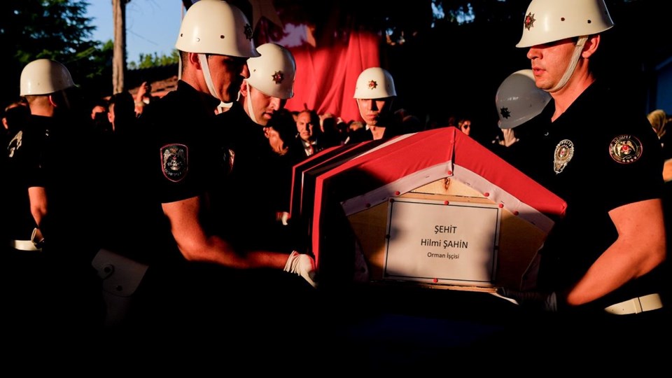 Eskişehir'deki yangında şehit düşen şehitler sonsuzluğa uğurlanıyor - 4