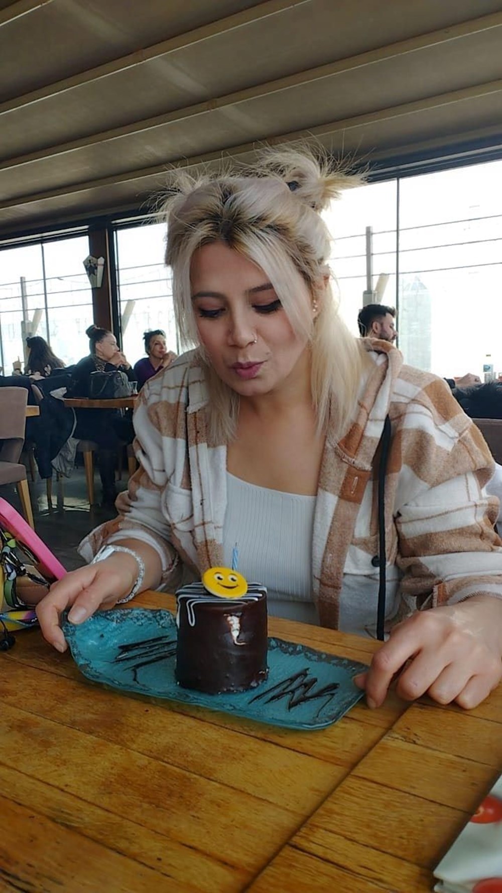 Ankara’da vahşet: Eşini öldürdü, kendisini engellemek isteyen oğlunu yaralayıp 4’üncü kattan atladı - 5