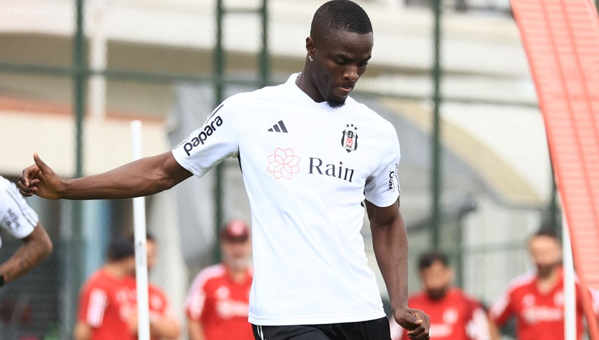 Beşiktaş'ın yeni transferi Eric Bailly: Zaha beni Galatasaray'a getirtmek istedi