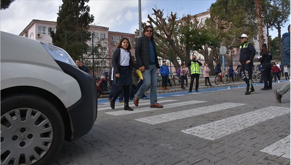 Trafikte yaya önceliği kuralını ihlal edenlere ceza yağdı